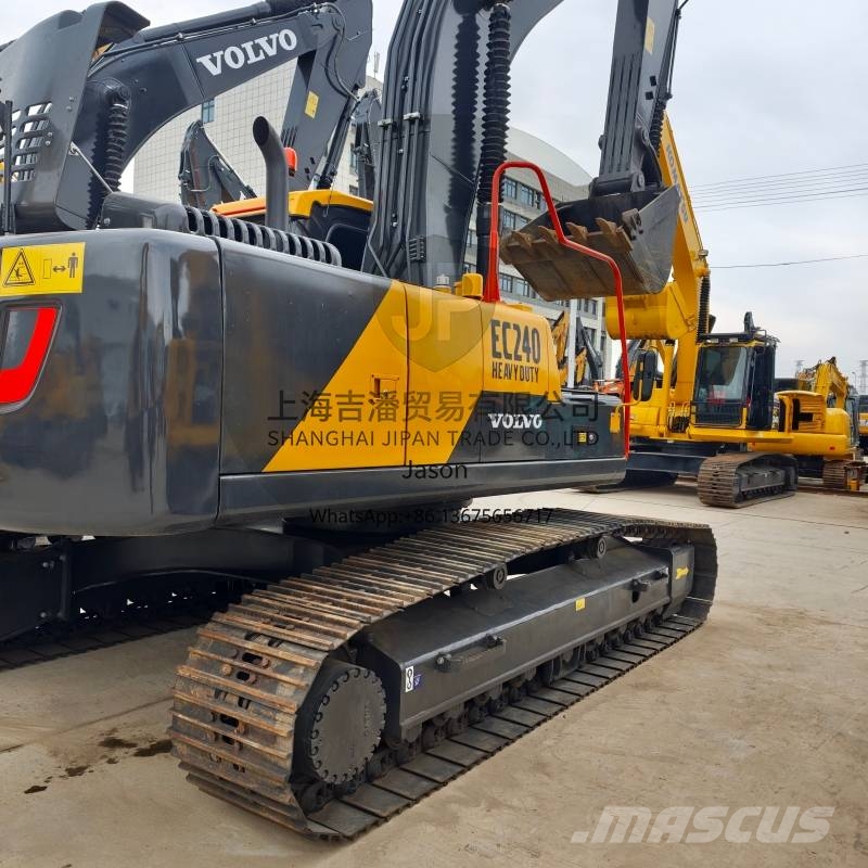 Volvo EC 240 Гусеничні екскаватори
