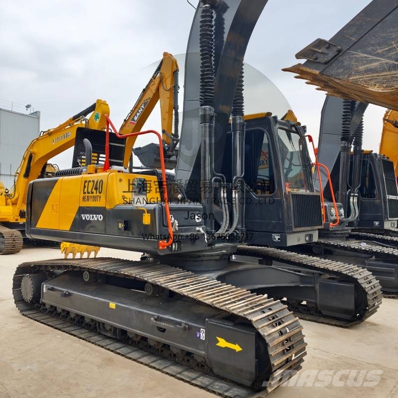 Volvo EC 240 Гусеничні екскаватори