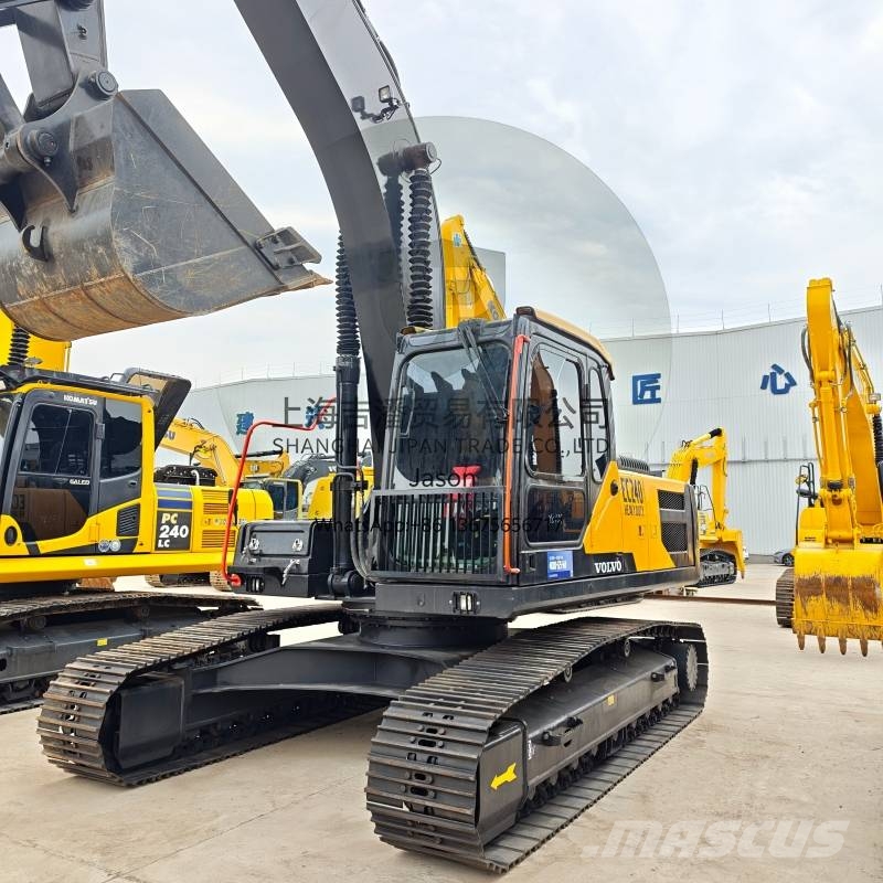 Volvo EC 240 Гусеничні екскаватори