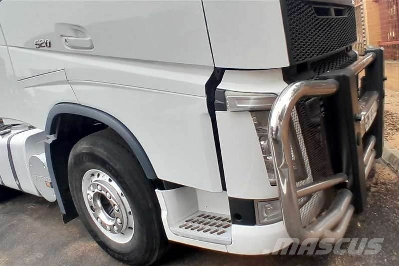 Volvo FH (4) 520 6x4 SLEEP H/RED 其他货车