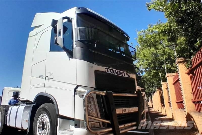 Volvo FH (4) 520 6x4 SLEEP H/RED 其他货车