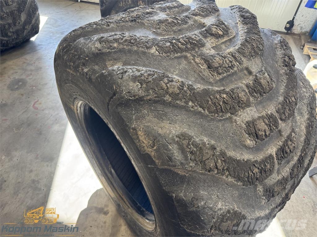 Nokian Fkf2 800/40x26,5 Used/Beg الإطارات والعجلات والحافات