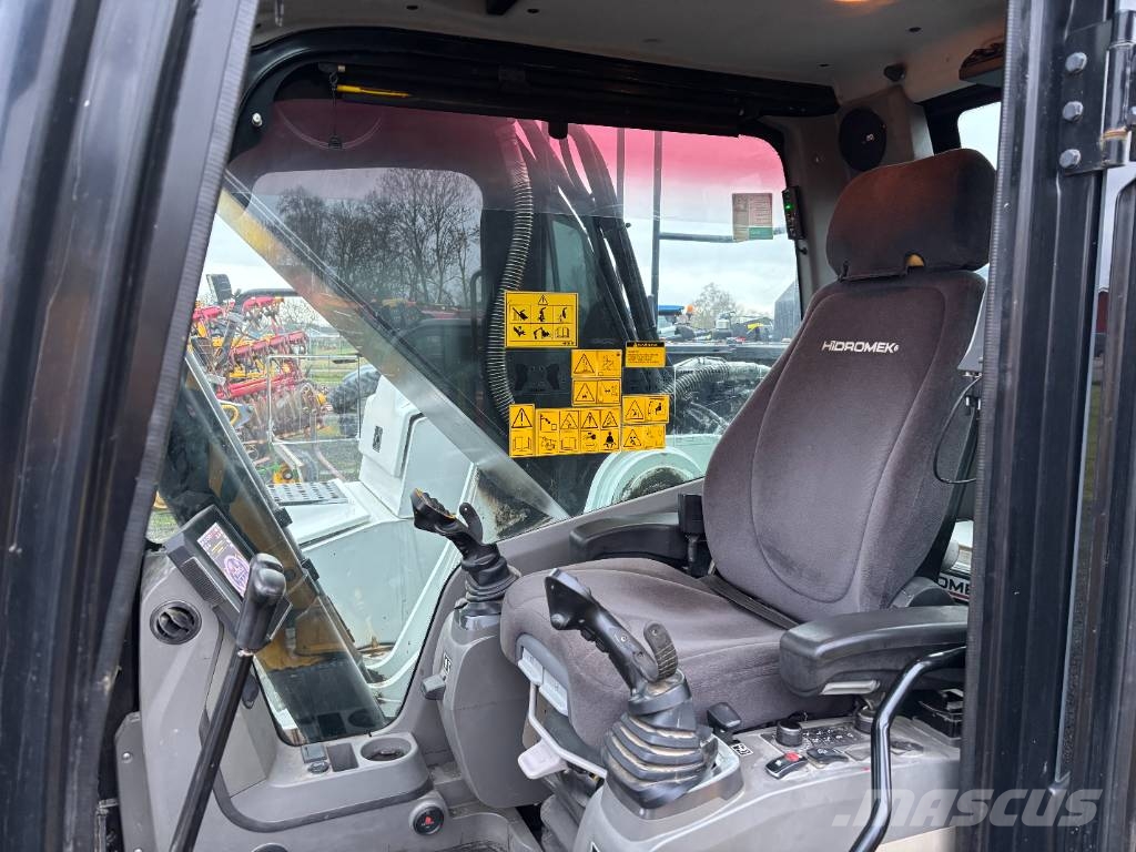 Hidromek HMK 300 LC Pelle sur chenilles