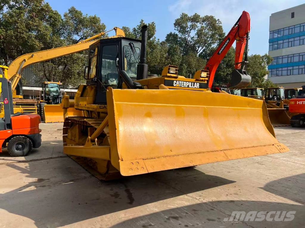 CAT D6G Kāpurķēžu buldozeri