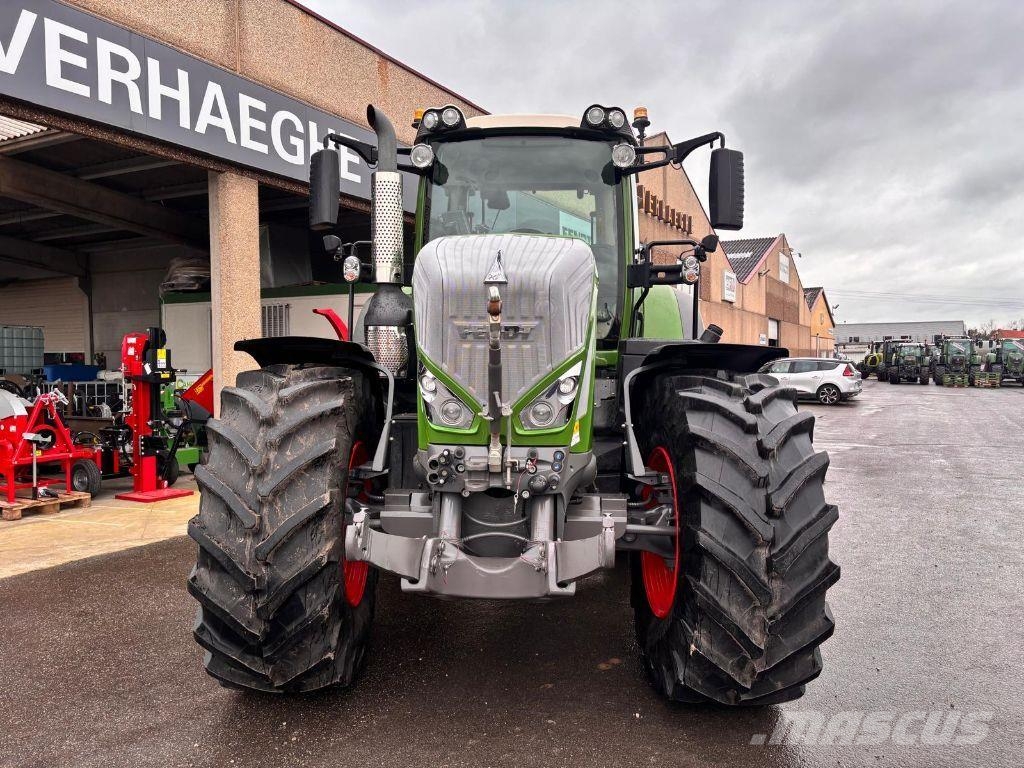 Fendt 824 VARIO PROFI + Трактори