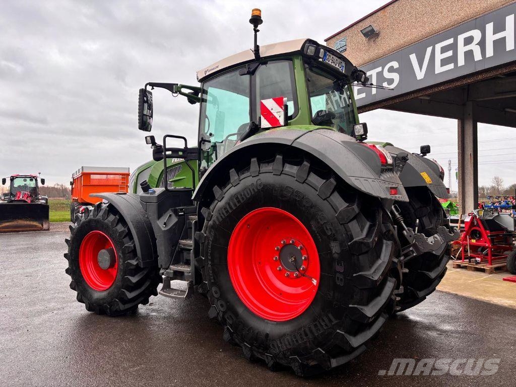 Fendt 824 VARIO PROFI + Трактори