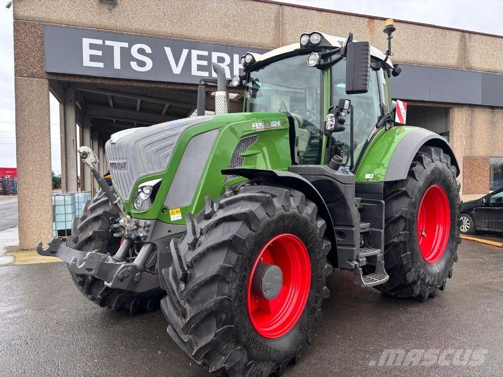 Fendt 824 VARIO PROFI + Трактори