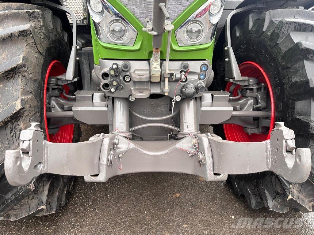 Fendt 824 VARIO PROFI + 拖拉机/农用车