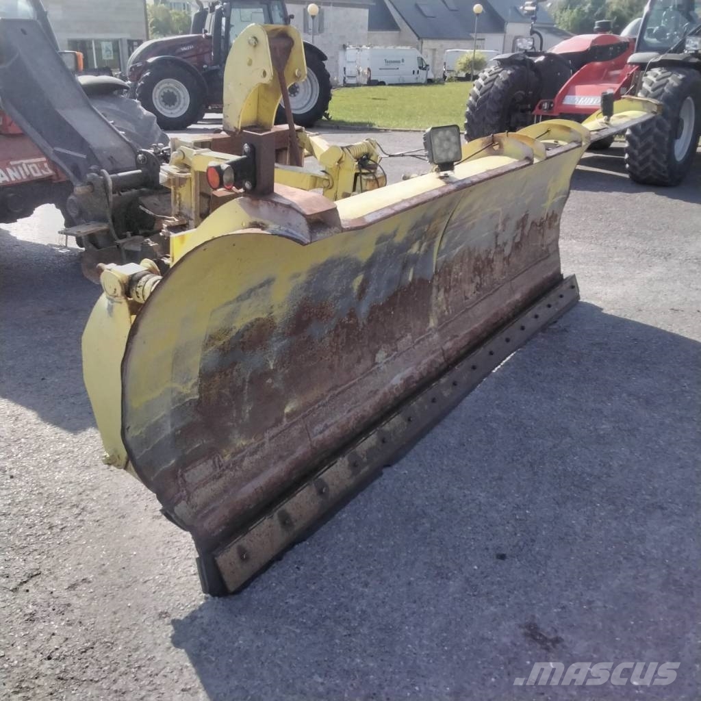 NC LAME ENSILAGE Друга техника за жънене на фураж