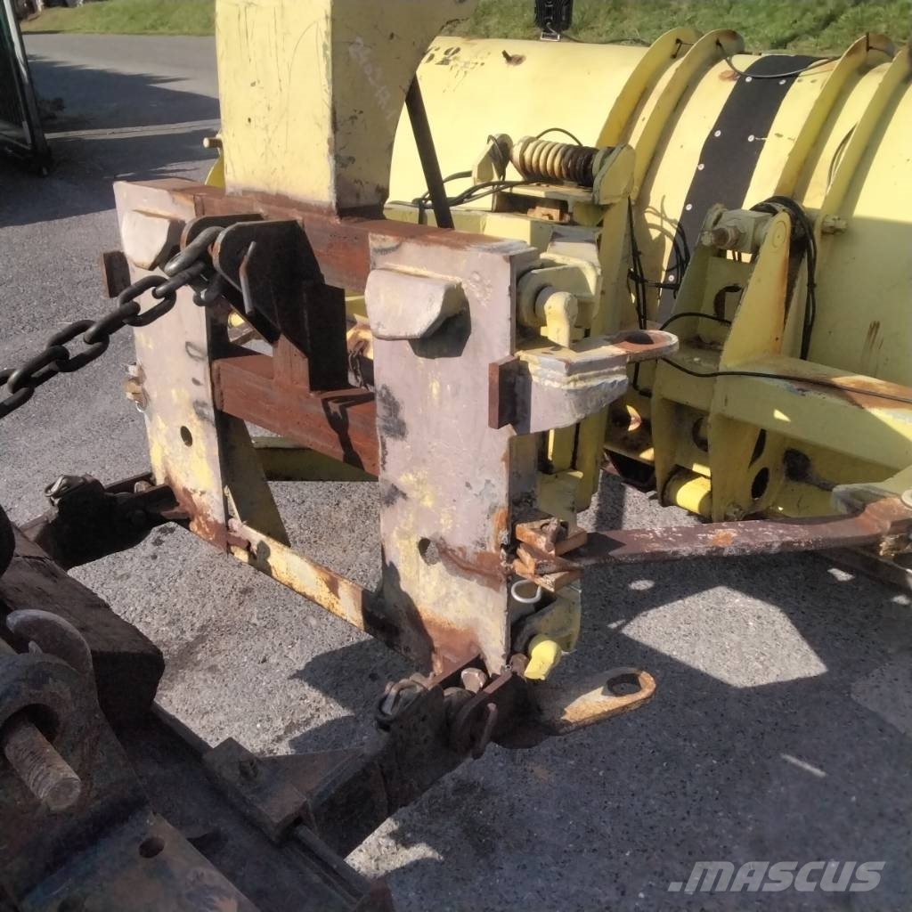 NC LAME ENSILAGE Друга техника за жънене на фураж