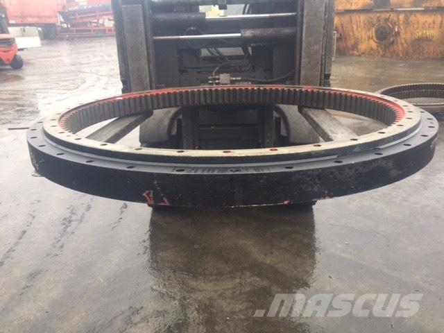 O&K RH 16 USED SLEAWING RING Предаване