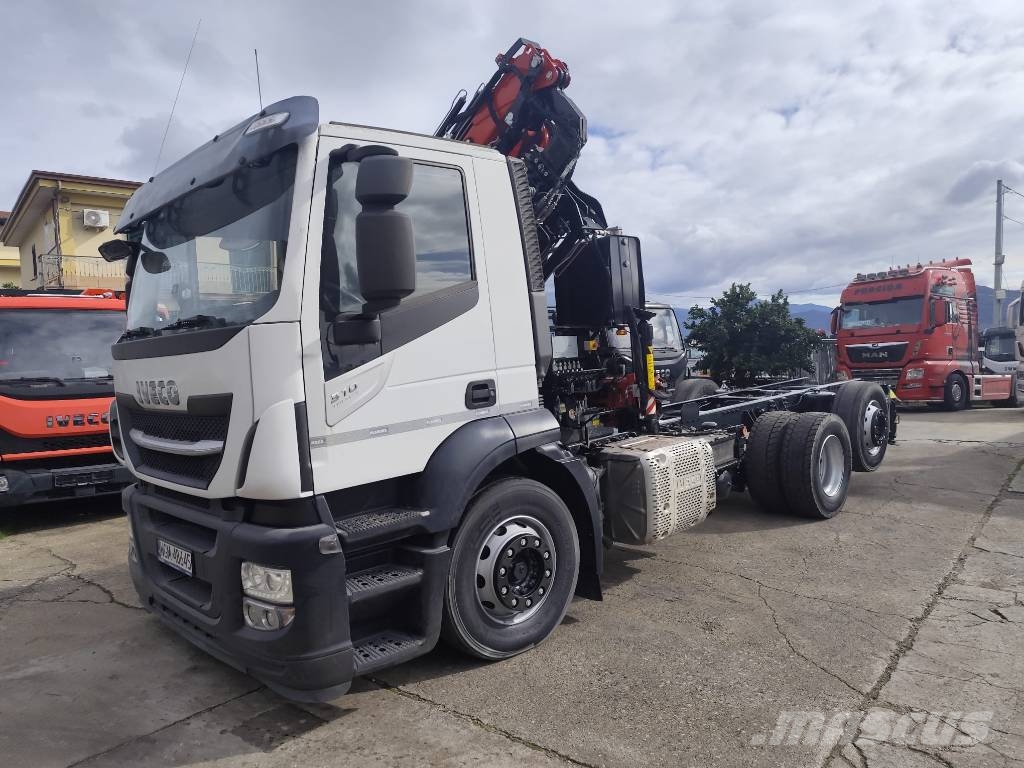 Iveco Stralis 260 S31 XP شاحنات الرافعات