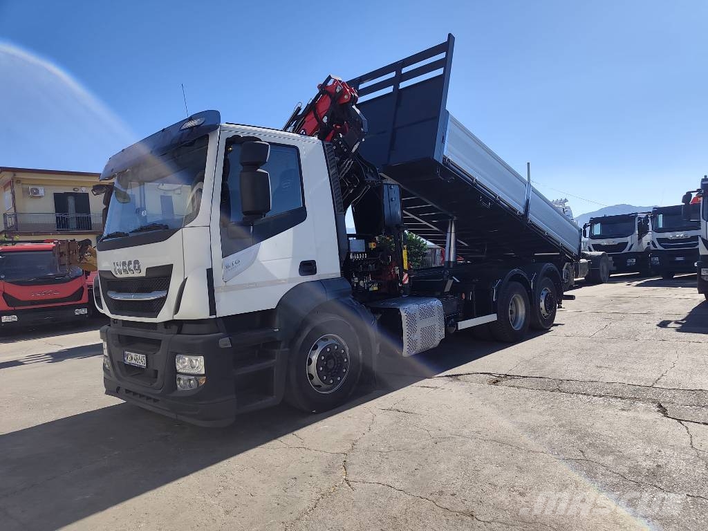 Iveco Stralis 260 S31 XP Vlakke laadvloer met kraan