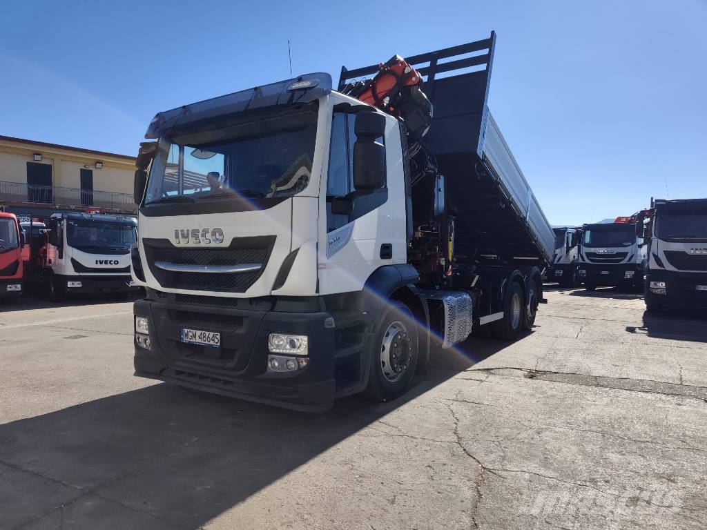 Iveco Stralis 260 S31 XP Vlakke laadvloer met kraan