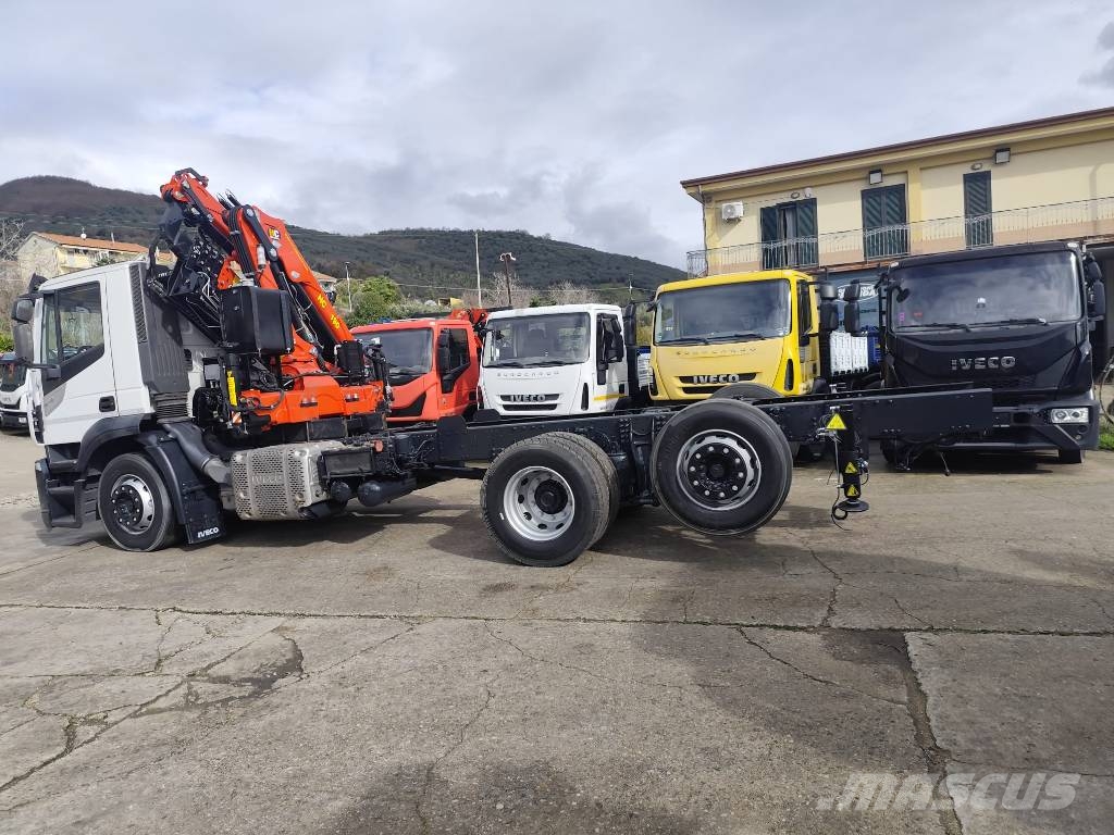 Iveco Stralis 260 S31 XP شاحنات الرافعات