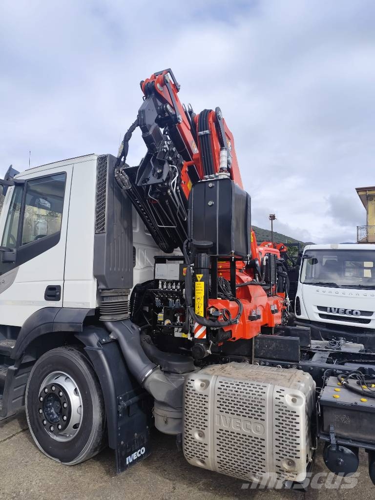 Iveco Stralis 260 S31 XP شاحنات الرافعات
