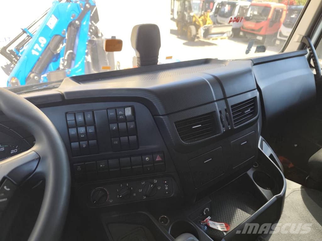 Iveco Stralis 260 S31 XP Vlakke laadvloer met kraan