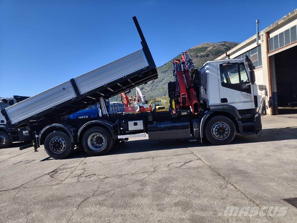 Iveco Stralis 260 S31 XP Vlakke laadvloer met kraan
