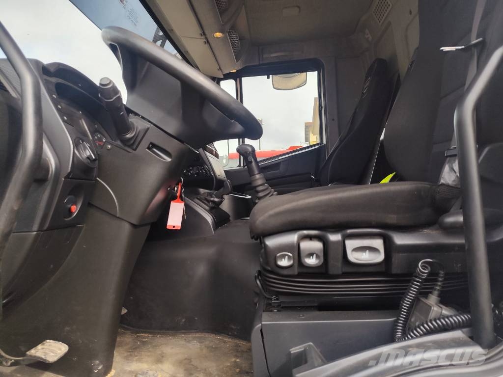 Iveco Stralis 260 S31 XP شاحنات الرافعات