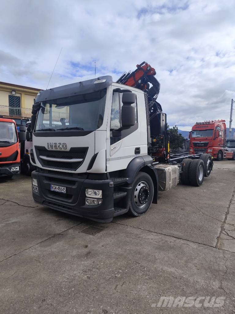 Iveco Stralis 260 S31 XP شاحنات الرافعات