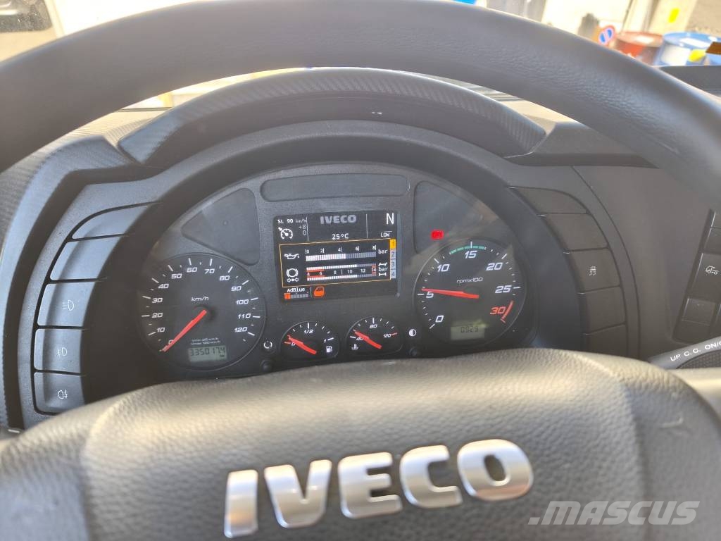 Iveco Stralis 260 S31 XP Vlakke laadvloer met kraan