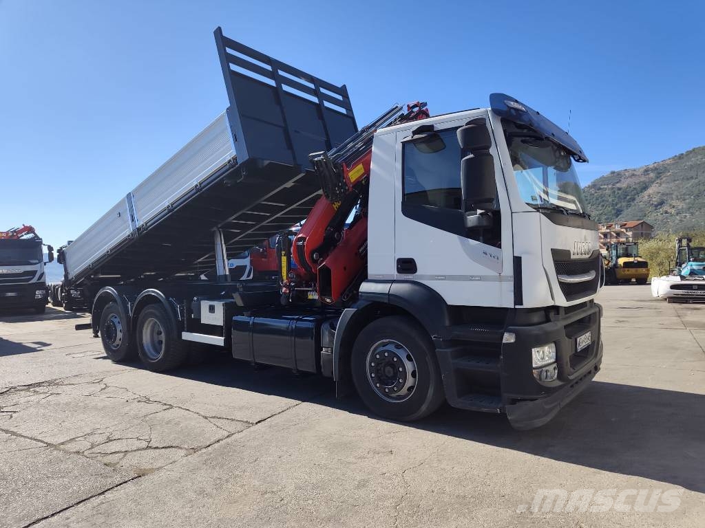 Iveco Stralis 260 S31 XP Vlakke laadvloer met kraan