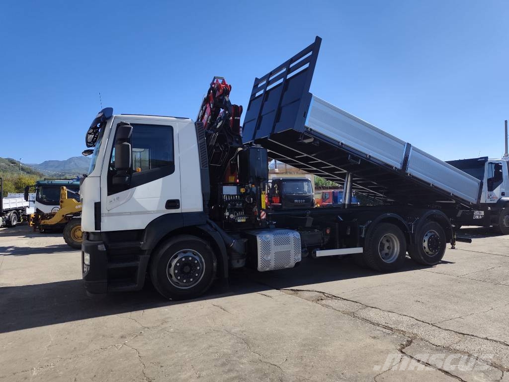 Iveco Stralis 260 S31 XP Vlakke laadvloer met kraan