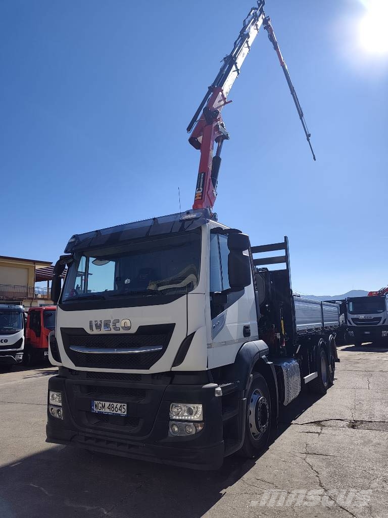 Iveco Stralis 260 S31 XP Vlakke laadvloer met kraan