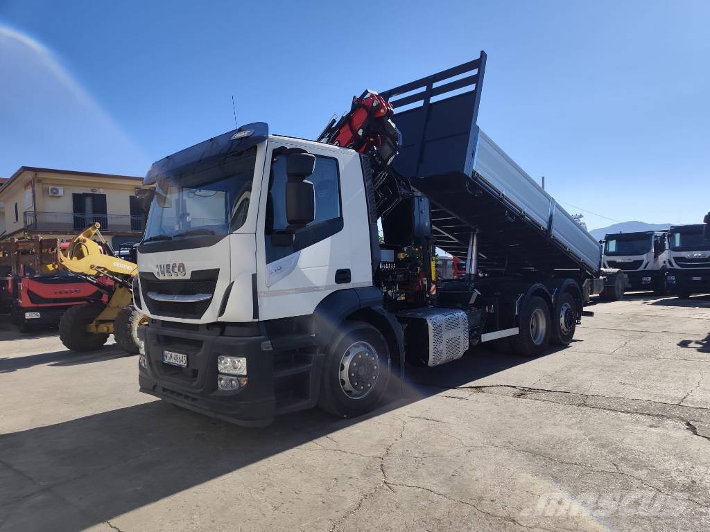 Iveco Stralis 260 S31 XP Vlakke laadvloer met kraan
