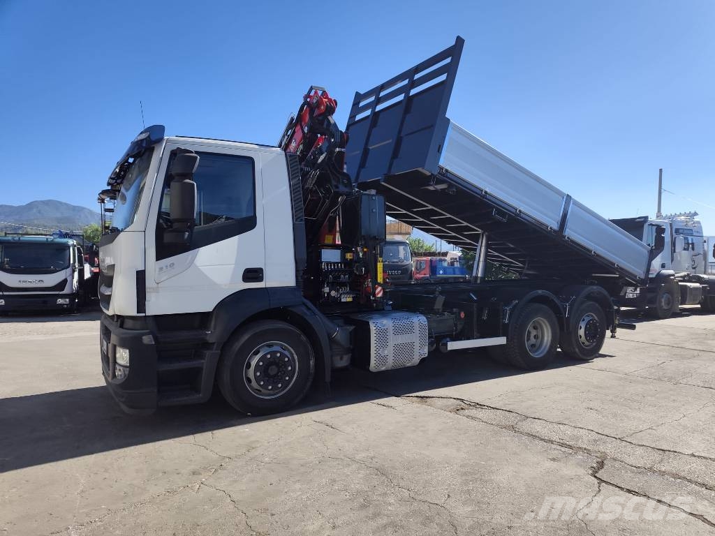 Iveco Stralis 260 S31 XP Vlakke laadvloer met kraan