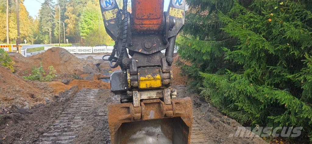 Develon DX 255 LC-7 Telakaivukoneet
