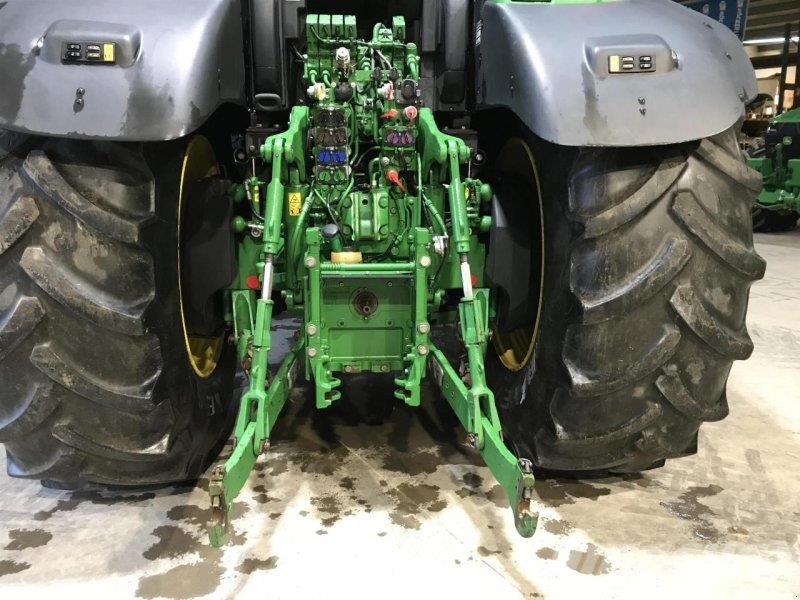 John Deere 6250R Traktoren