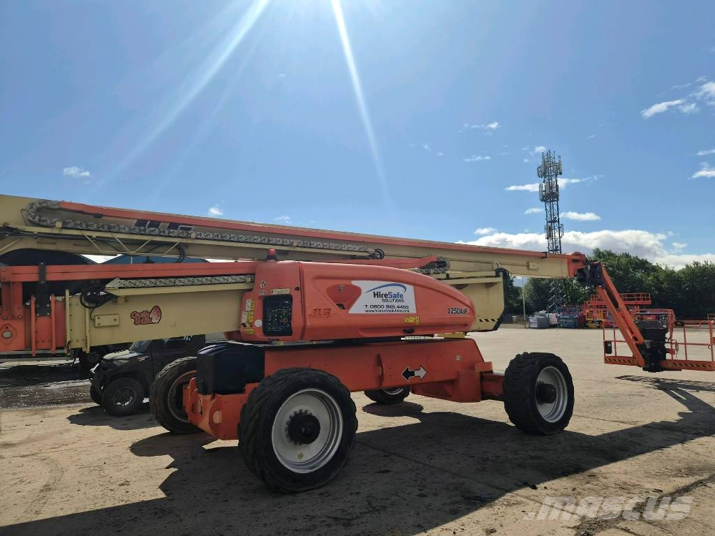 JLG 1250 AJP Коленчатые подъемники