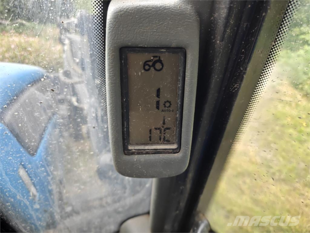 Valtra C100 الجرارات