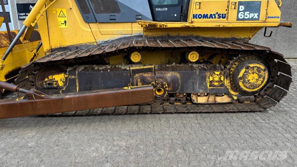 Komatsu D 65 PX-15 Paletli dozerler