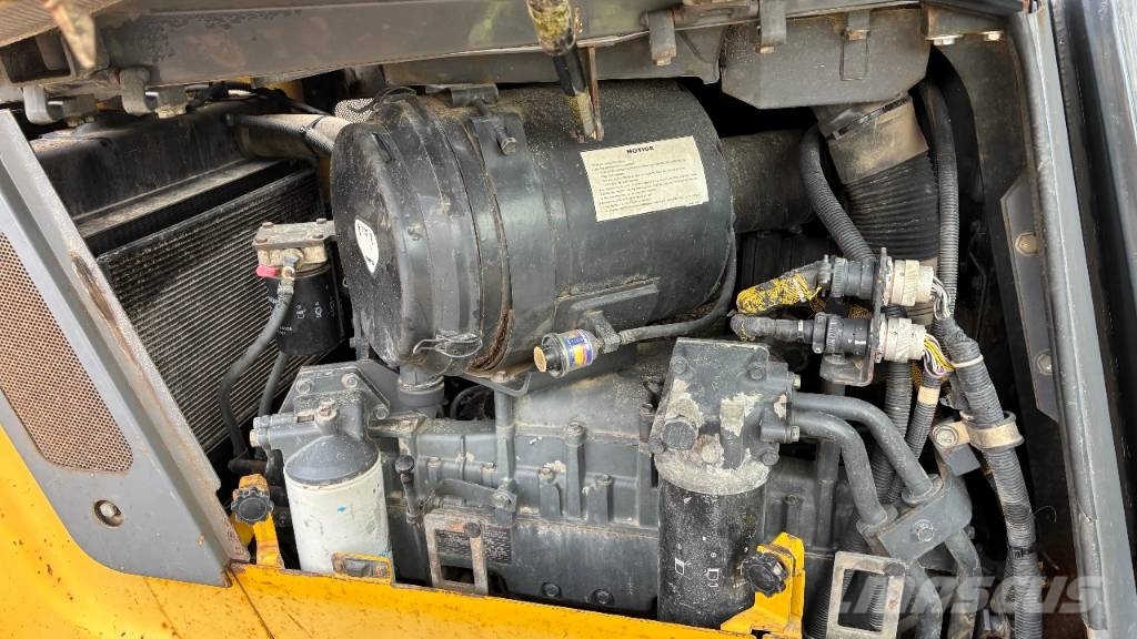 Komatsu D 65 PX-15 Paletli dozerler
