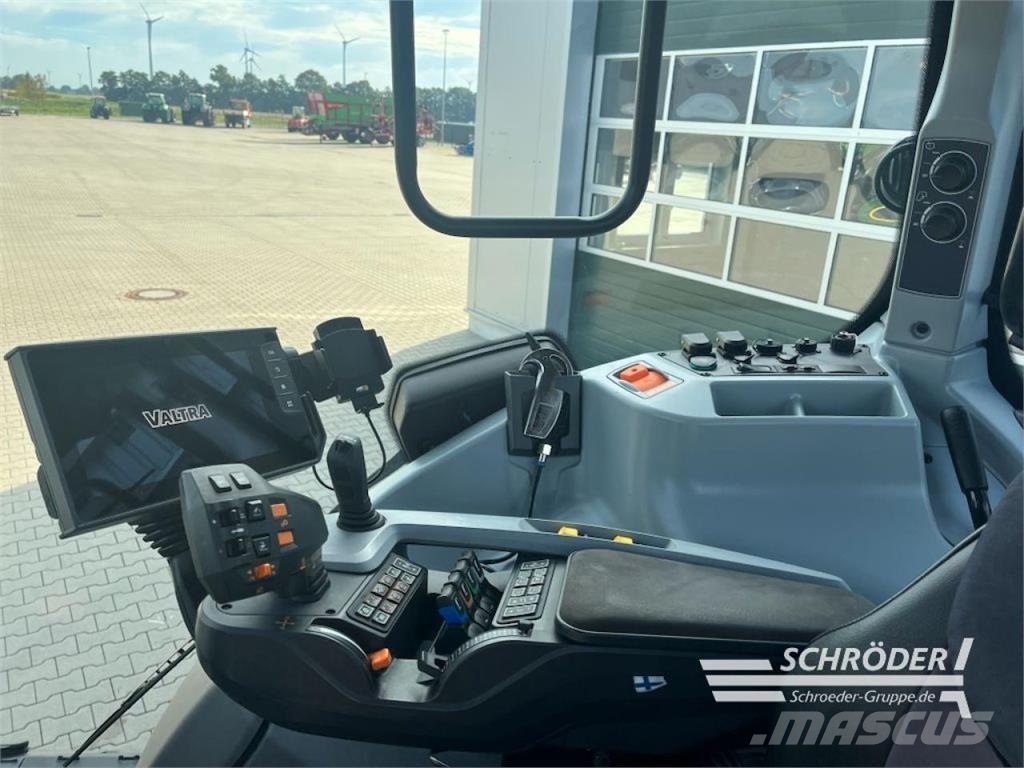 Valtra T 215 D UNLIMITED | RTK Traktorji