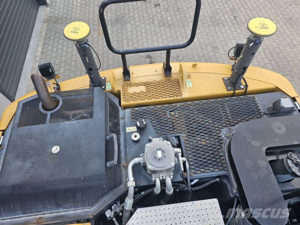 CAT M318F Rototilt INDEXATOR LEICA 3D MCP80 轮式挖掘机