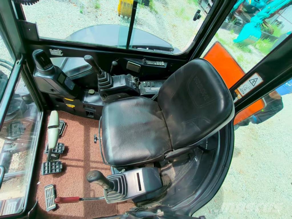 Hitachi ZX 50 U Mini kotrók < 7t