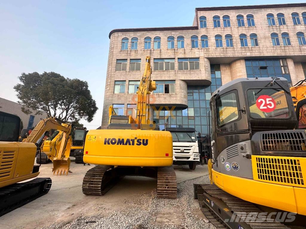 Komatsu PC 220 Bagri goseničarji