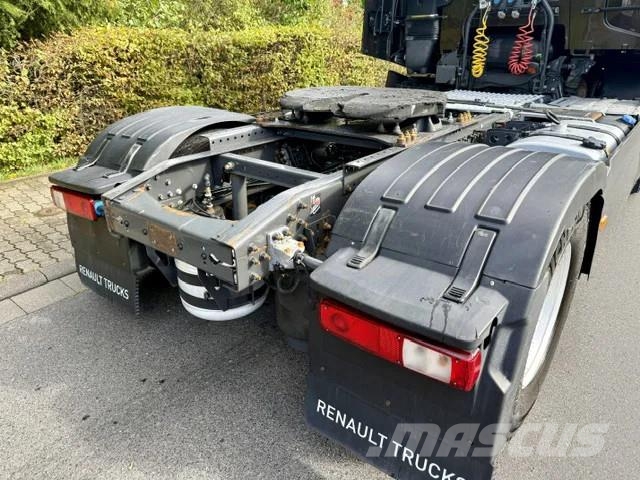 Renault T460 Sleepercab / Euro 6 / 2 x Tank Trekkers