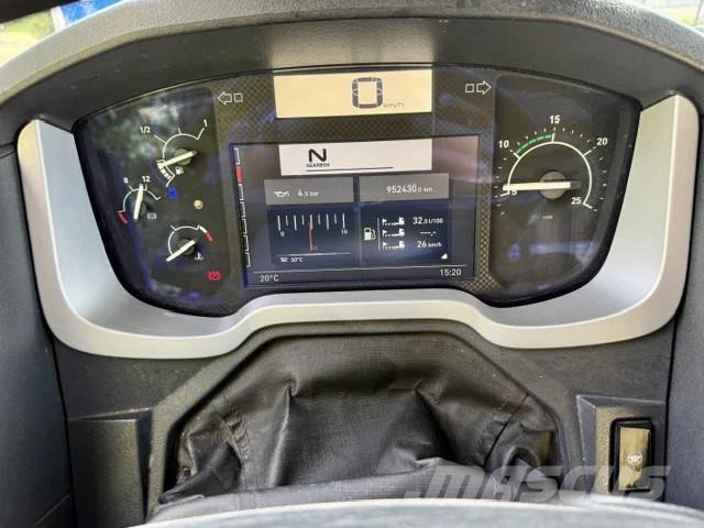 Renault T460 Sleepercab / Euro 6 / 2 x Tank Trekkers