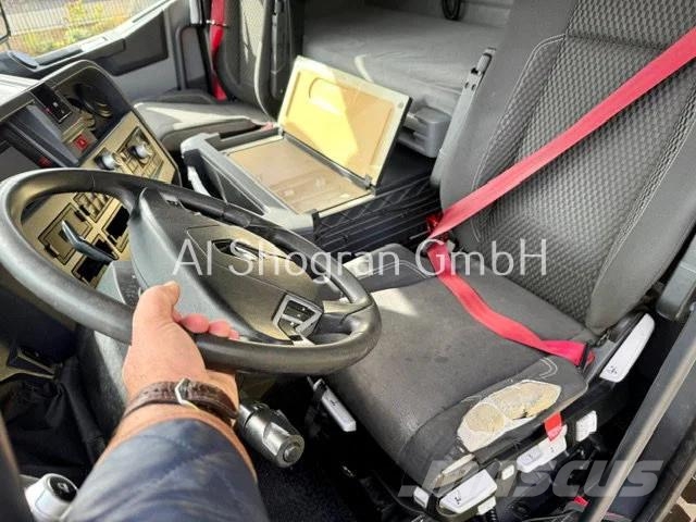 Renault T460 Sleepercab / Euro 6 / 2 x Tank 中古トラクターヘッド | トレーラーヘッド