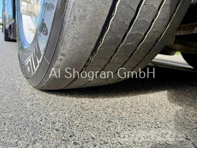 Renault T460 Sleepercab / Euro 6 / 2 x Tank 中古トラクターヘッド | トレーラーヘッド
