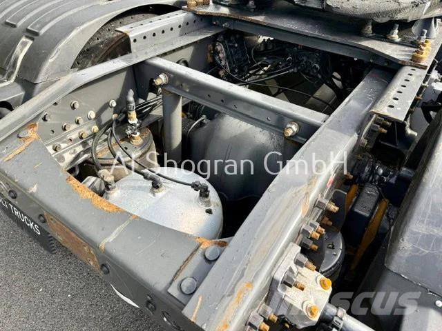 Renault T460 Sleepercab / Euro 6 / 2 x Tank 中古トラクターヘッド | トレーラーヘッド