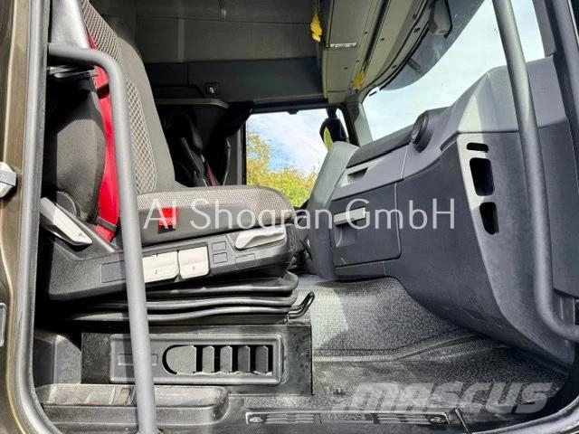 Renault T460 Sleepercab / Euro 6 / 2 x Tank 中古トラクターヘッド | トレーラーヘッド