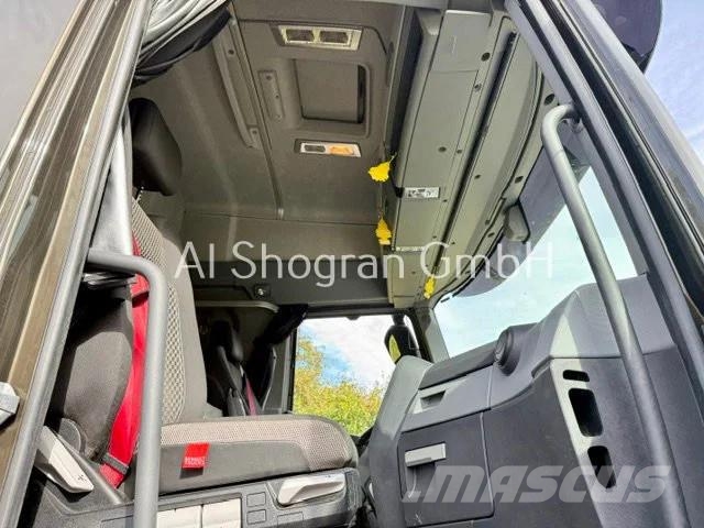 Renault T460 Sleepercab / Euro 6 / 2 x Tank 中古トラクターヘッド | トレーラーヘッド