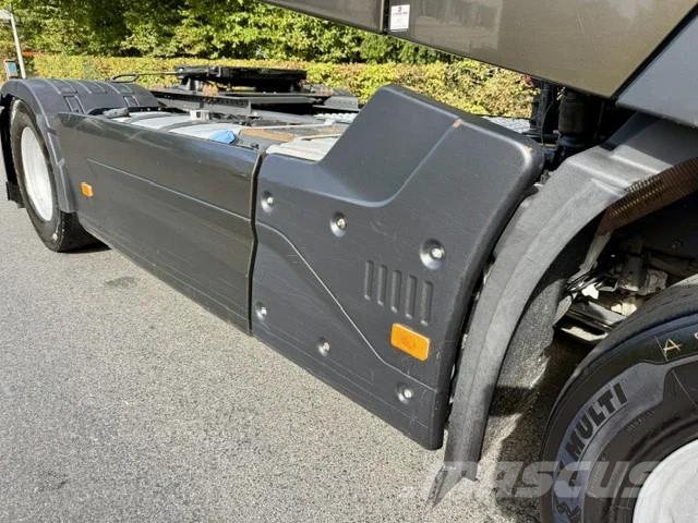 Renault T460 Sleepercab / Euro 6 / 2 x Tank Trekkers