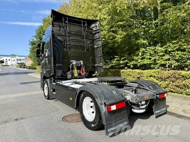 Renault T460 Sleepercab / Euro 6 / 2 x Tank Trekkers