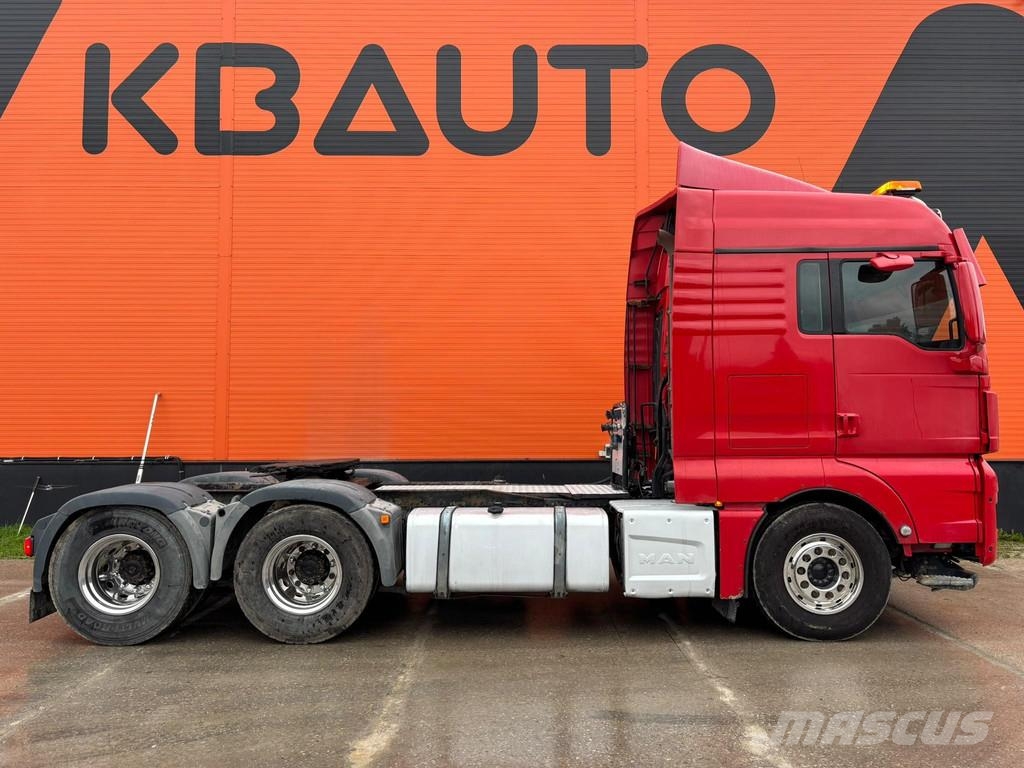 MAN TGX 33.560 6x4 INTARDER / HYDRAULICS Sadulveokid